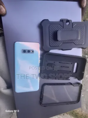 New Samsung Galaxy S10e 128 GB Silver