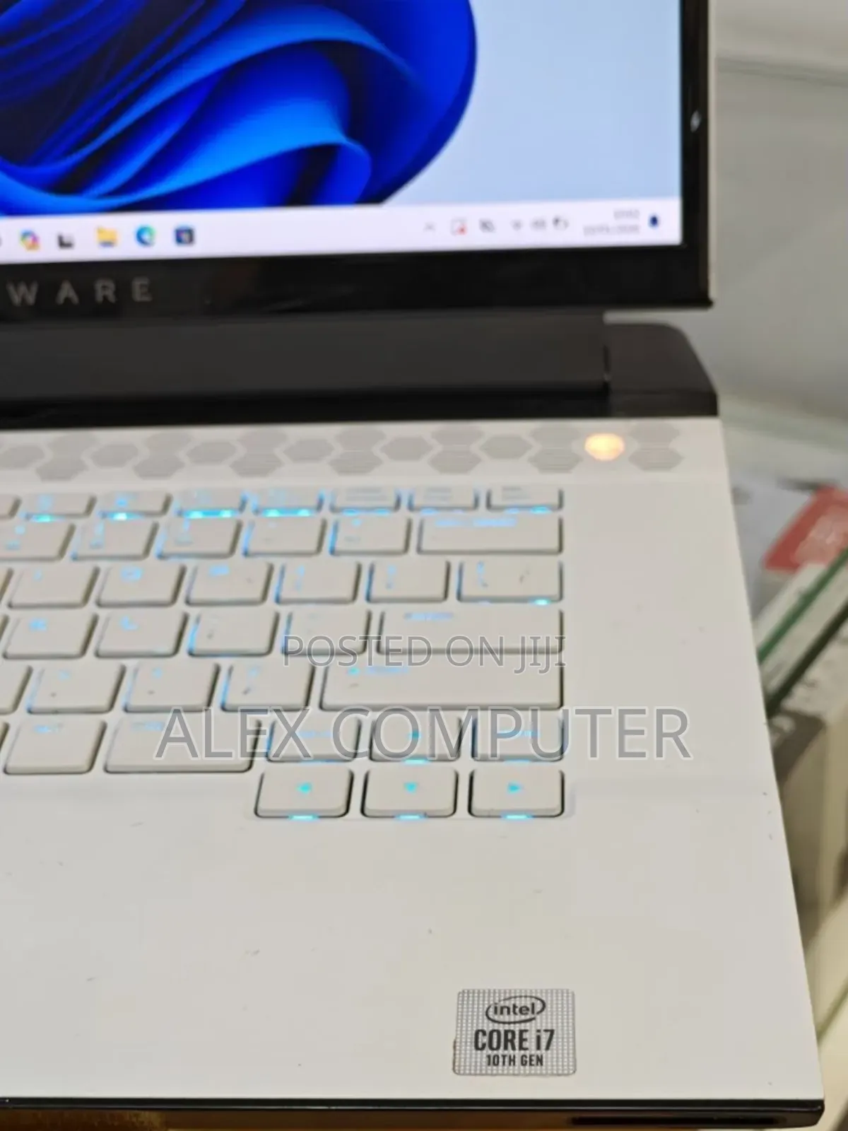 New Laptop Alienware Area-51m 16GB Intel Core I7 SSD 512GB