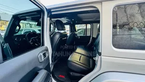 New Jeep Wagoneer 2025 Silver