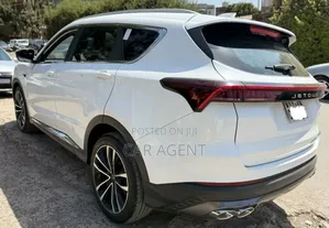 Jetour X70 Plus 2022 White