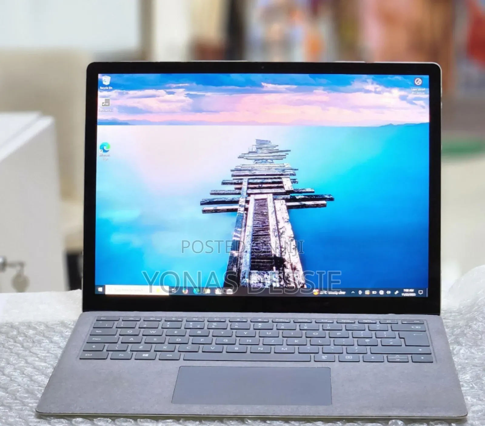 New Laptop Microsoft Surface 8GB Intel Core I5 SSD 512GB