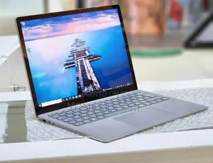 New Laptop Microsoft Surface 8GB Intel Core I5 SSD 512GB