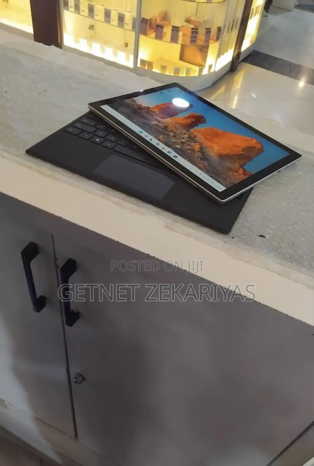 New Laptop Microsoft Surface Pro 7 16GB Intel Core I7 SSD 256GB