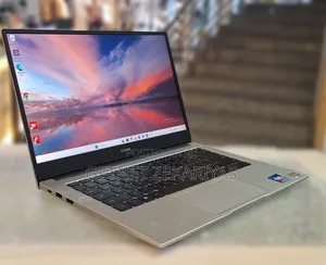 New Laptop Howard 8GB AMD Ryzen 7 SSD 512GB