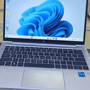 New Laptop HP EliteBook 830 G8 16GB Intel Core I7 SSD 512GB