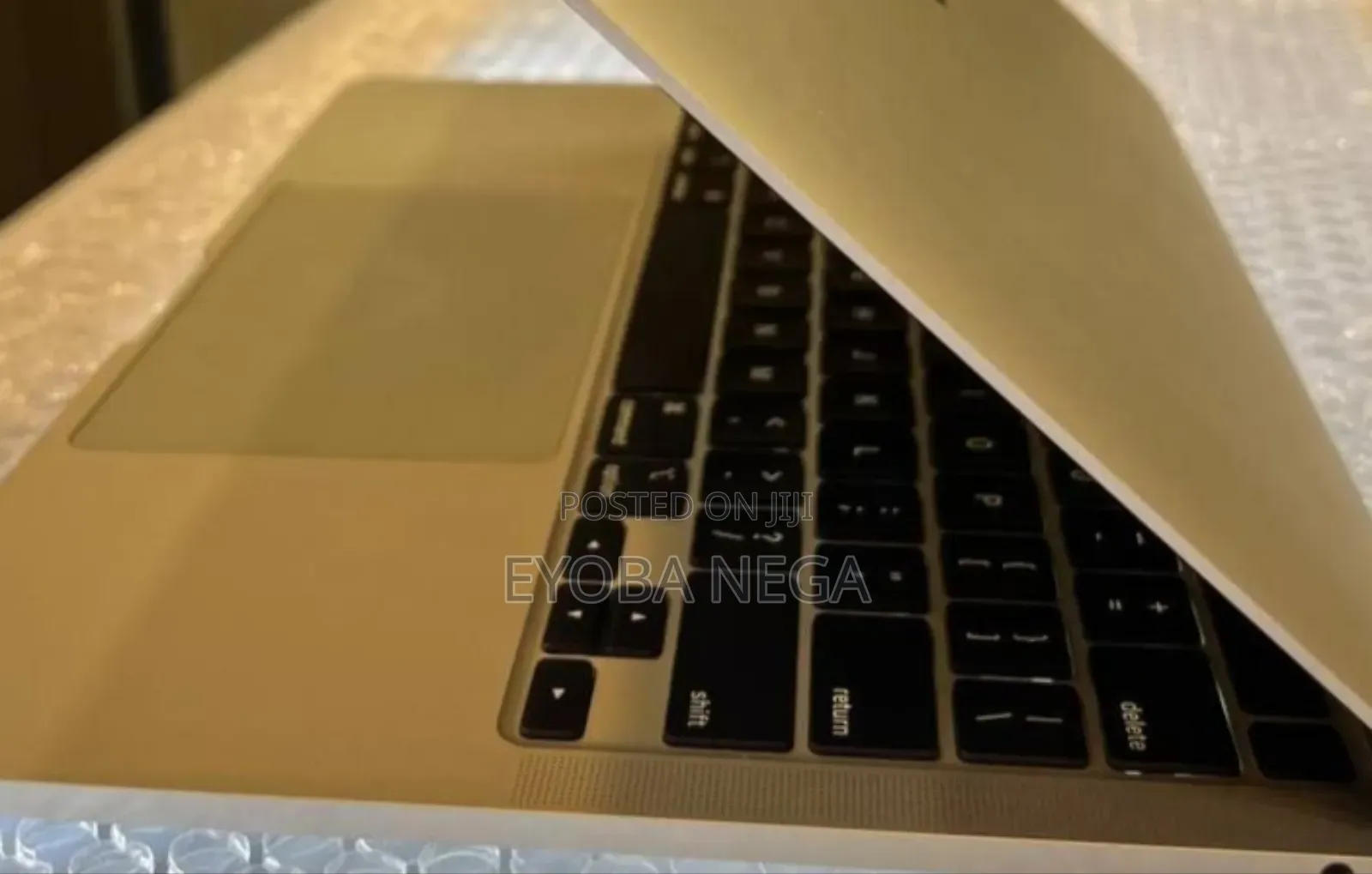 Laptop Apple MacBook Pro 2020 8GB Intel Core I5 SSD 256GB