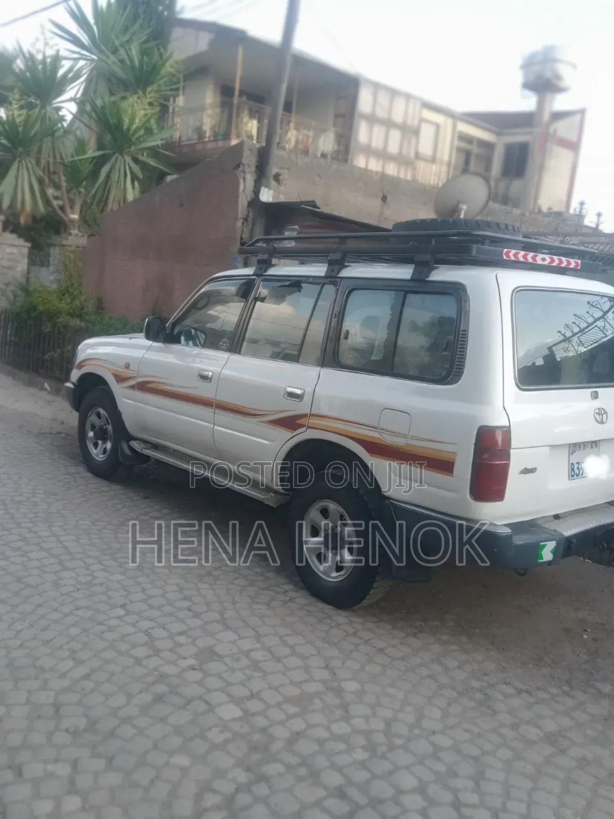Toyota Land Cruiser 80 Wagon 1992 White