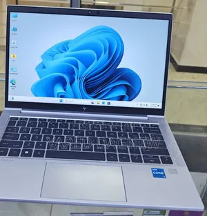 New Laptop HP EliteBook 830 G8 16GB Intel Core I7 SSD 512GB
