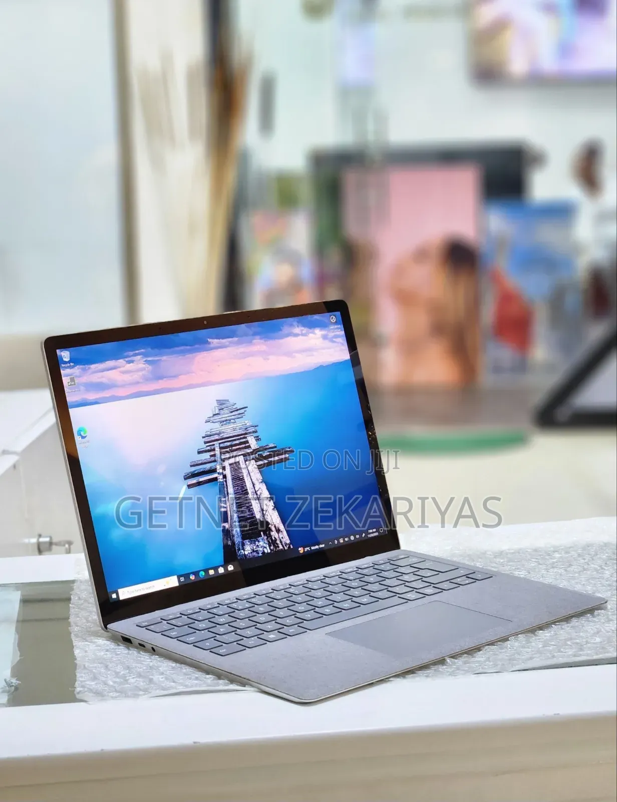 New Laptop Microsoft Surface 8GB Intel Core I5 SSD 512GB