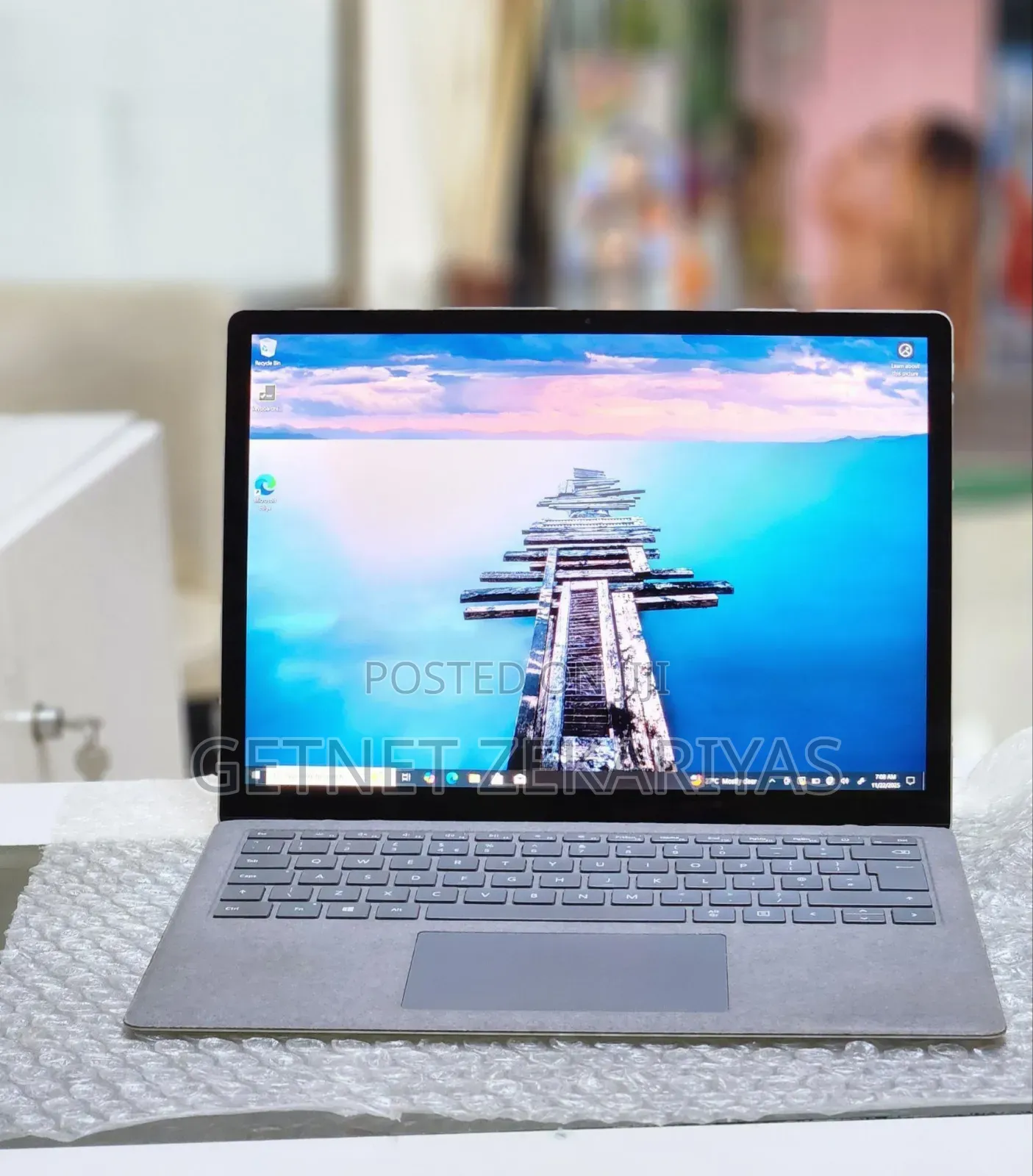 New Laptop Microsoft Surface 8GB Intel Core I5 SSD 512GB