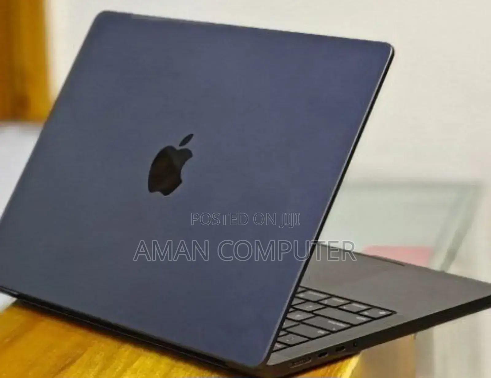 New Laptop Apple MacBook Pro 2023 M3 14-Inch 18GB Apple M3 SSD 512GB