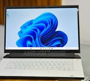 New Laptop Alienware Area-51m 16GB Intel Core I7 SSD 512GB