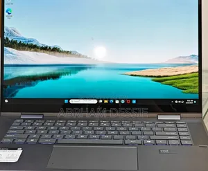 New Laptop HP 32GB Intel Core 7 SSD 1T