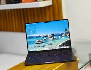 New Apple MacBook Pro 2023 M3 14-Inch 18GB Apple M3 Pro SSD 512GB