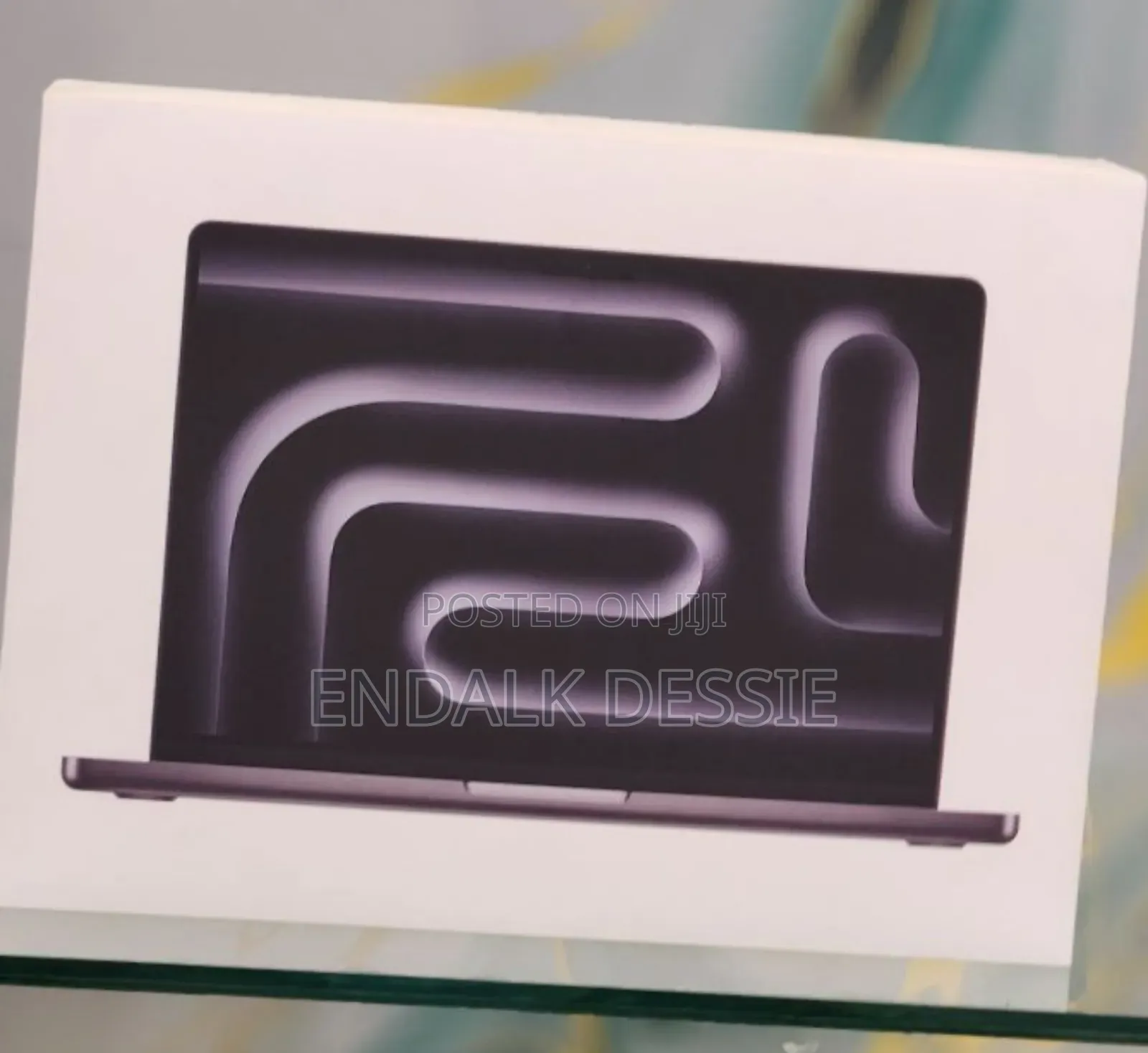 New Laptop Apple Macbook Pro 2025 M5 14-Inch 16GB Apple M5 SSD 512GB