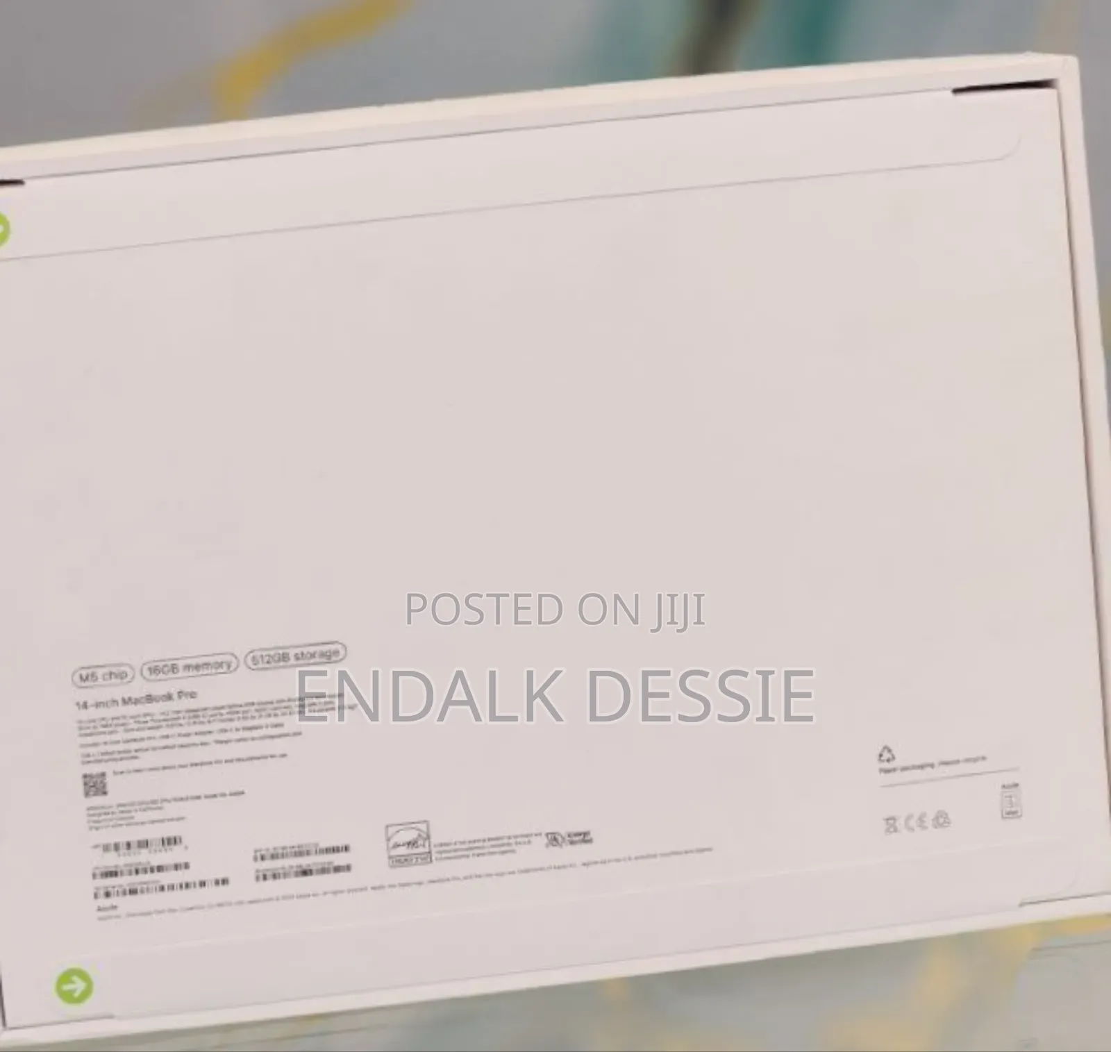 New Laptop Apple Macbook Pro 2025 M5 14-Inch 16GB Apple M5 SSD 512GB