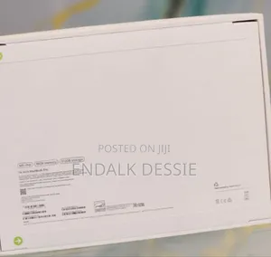 New Laptop Apple Macbook Pro 2025 M5 14-Inch 16GB Apple M5 SSD 512GB