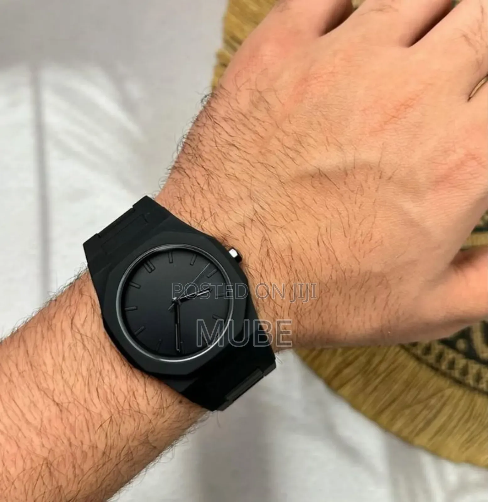 Aura Minimalist Analog Watch – Arabic Numerals