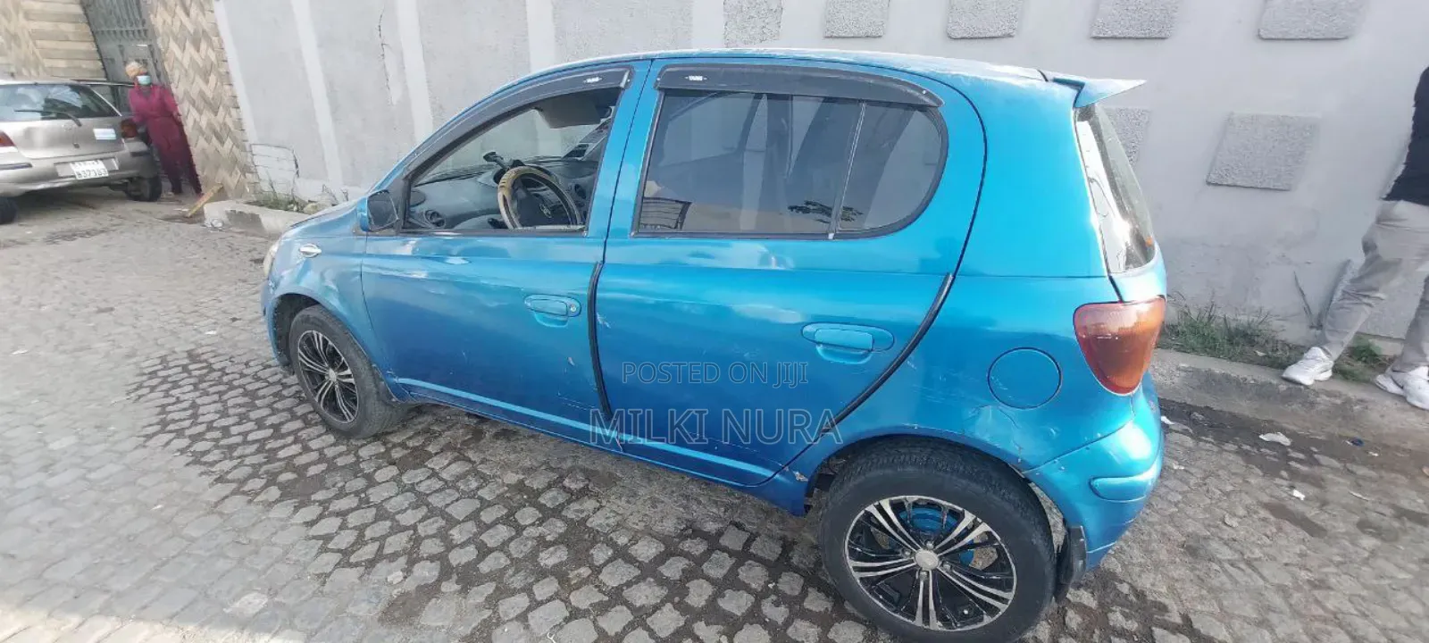 Toyota Vitz 2002 Blue