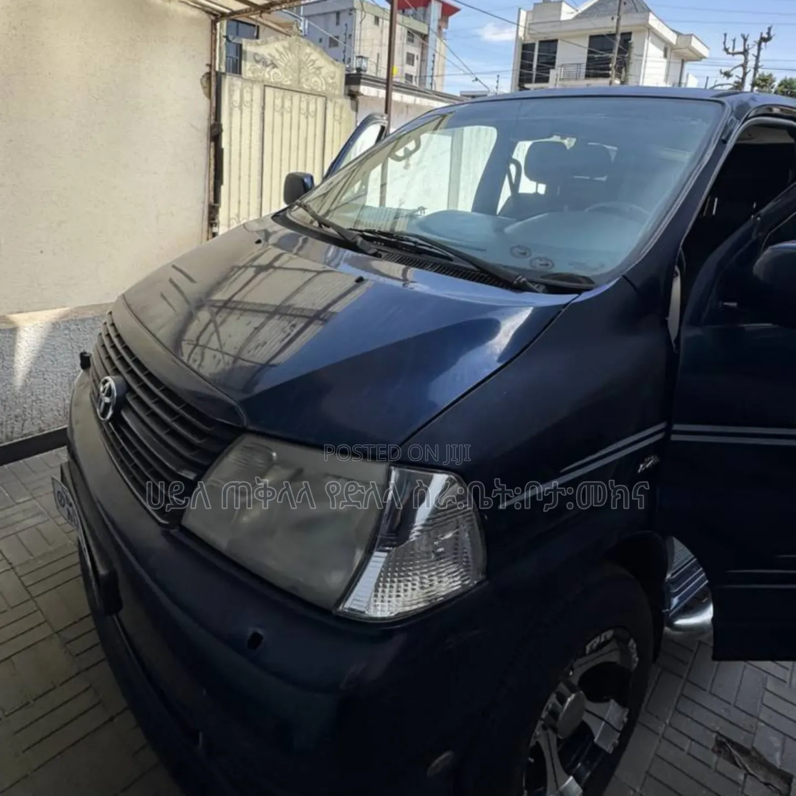 Toyota HiAce 2009 Grey