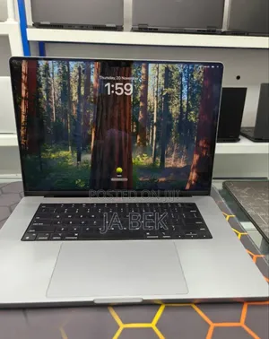 New Laptop Apple MacBook Pro M1 16GB Apple M1 Pro SSD 512GB