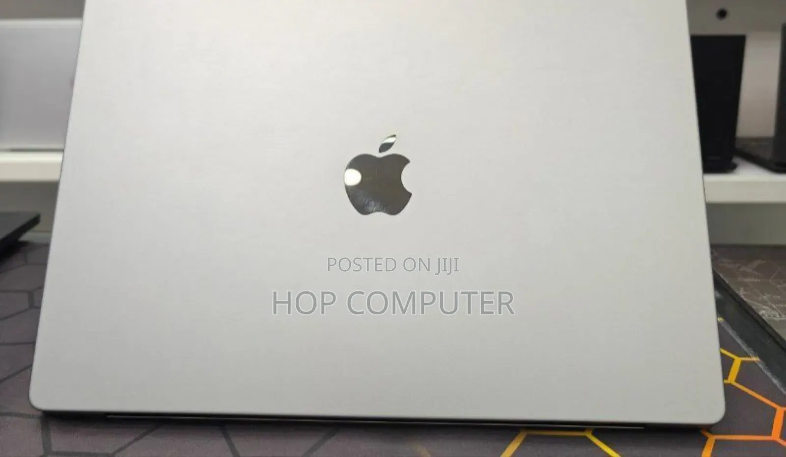 New Laptop Apple MacBook Pro M1 16GB Apple M1 Pro SSD 512GB