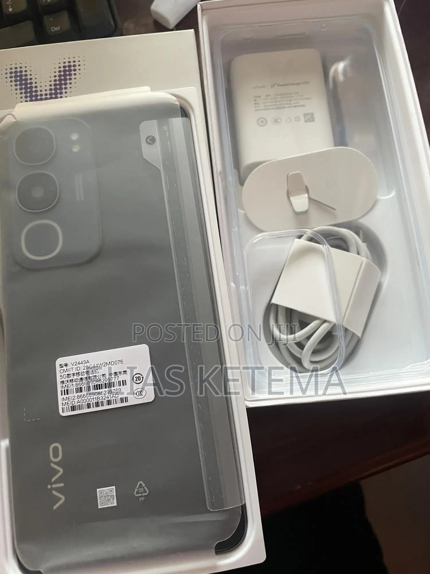 New Vivo Y50 128 GB Black