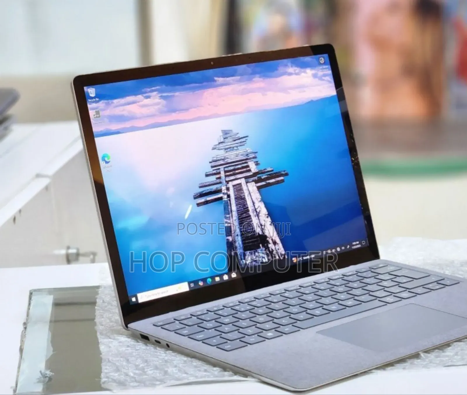 New Laptop Microsoft Surface 8GB Intel Core I5 SSD 512GB