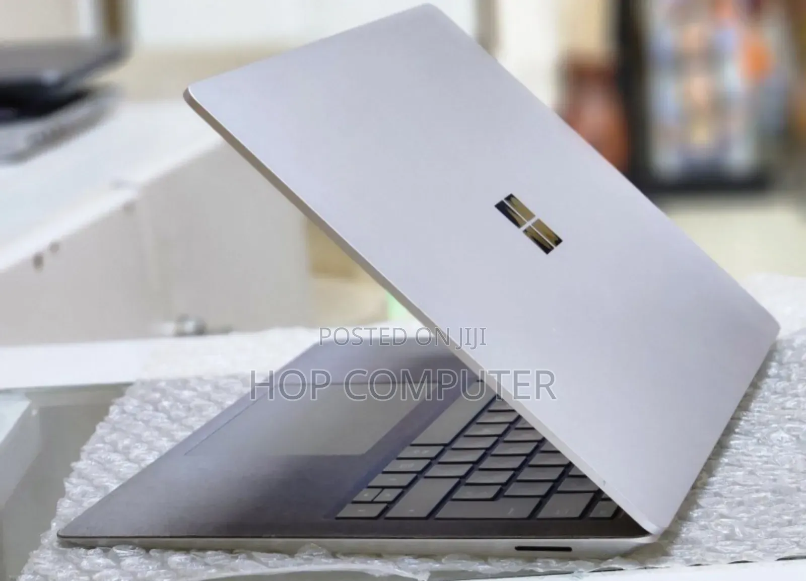 New Laptop Microsoft Surface 8GB Intel Core I5 SSD 512GB