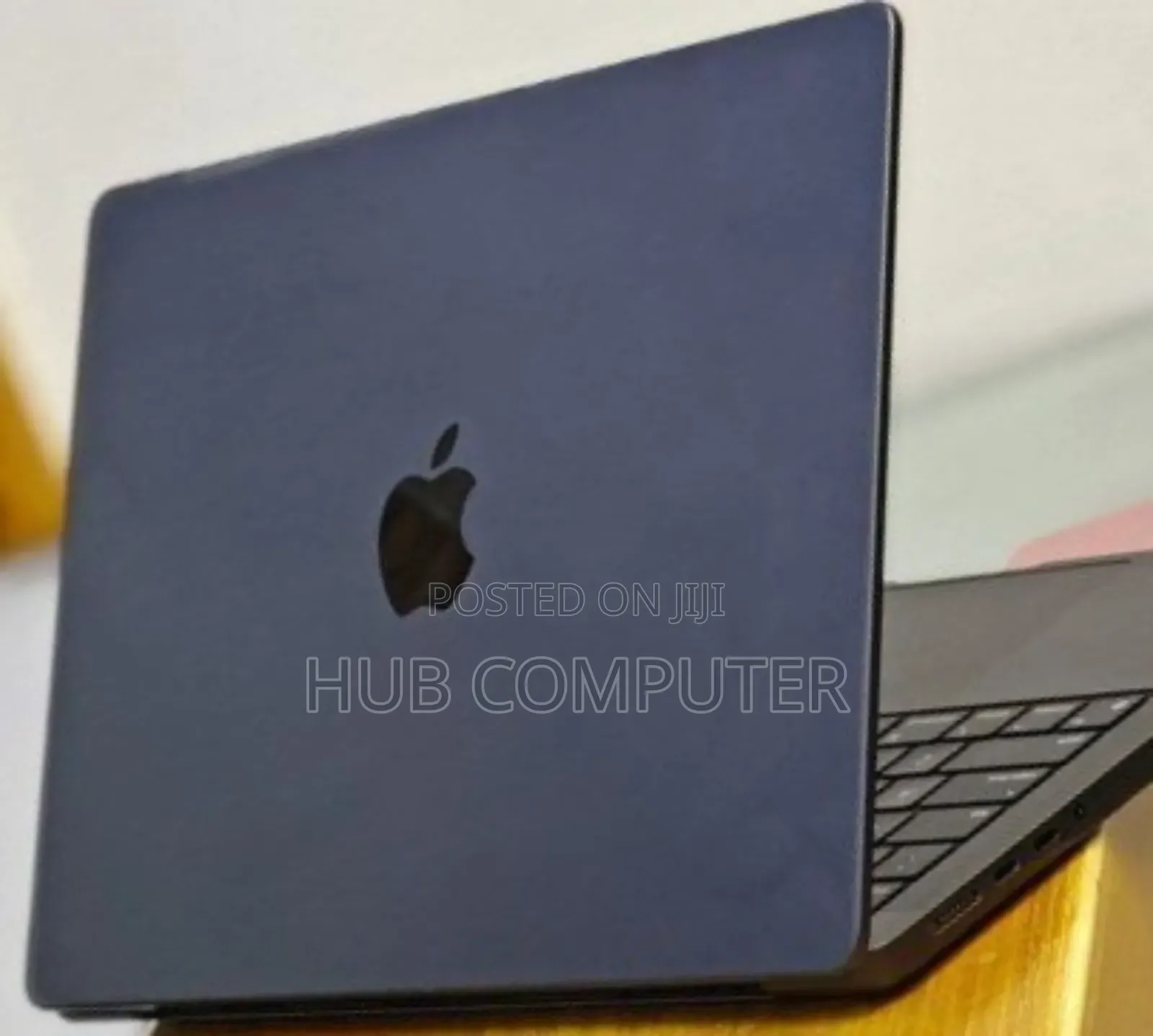 New Apple MacBook Pro 2023 M3 14-Inch 18GB Apple M3 Pro SSD 512GB