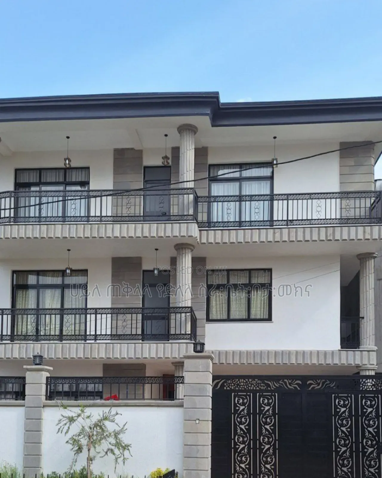 Furnished 9bdrm Townhouse/Terrace in አያት ዞን ኮምፋውንድ ውስጥ, Yeka for sale