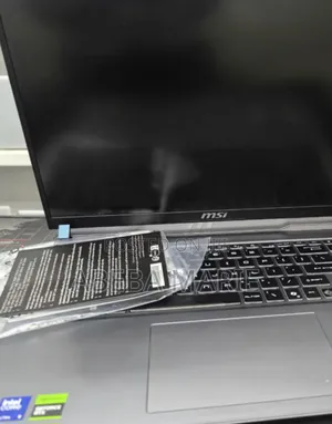 New Laptop MSI Vector 16 HX AI A2XWIG 16GB Intel Core Ultra 9 SSD 1T