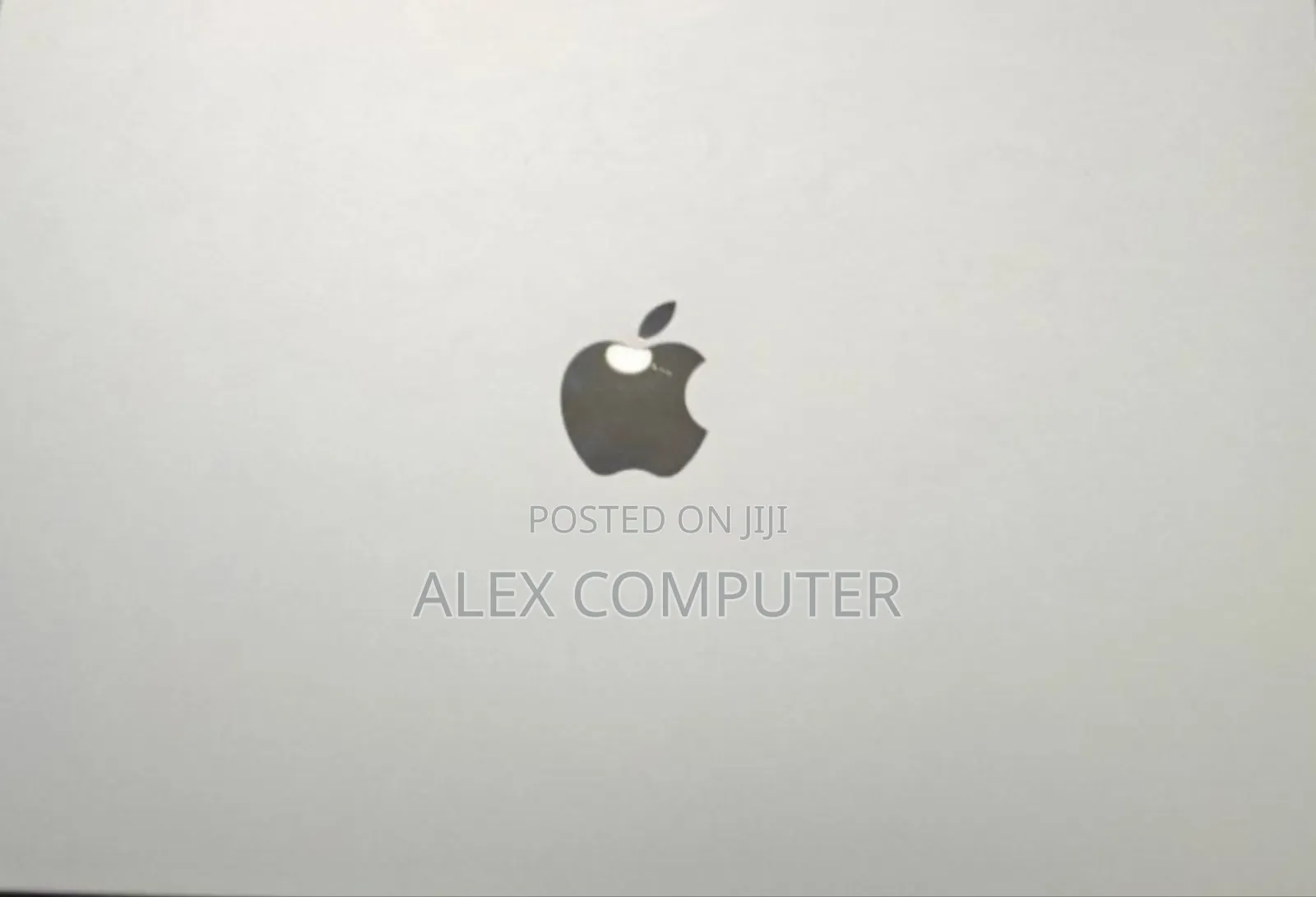 New Laptop Apple MacBook Pro M1 16GB Apple M1 Pro SSD 512GB