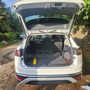 Volkswagen ID.6 2024 Ivory