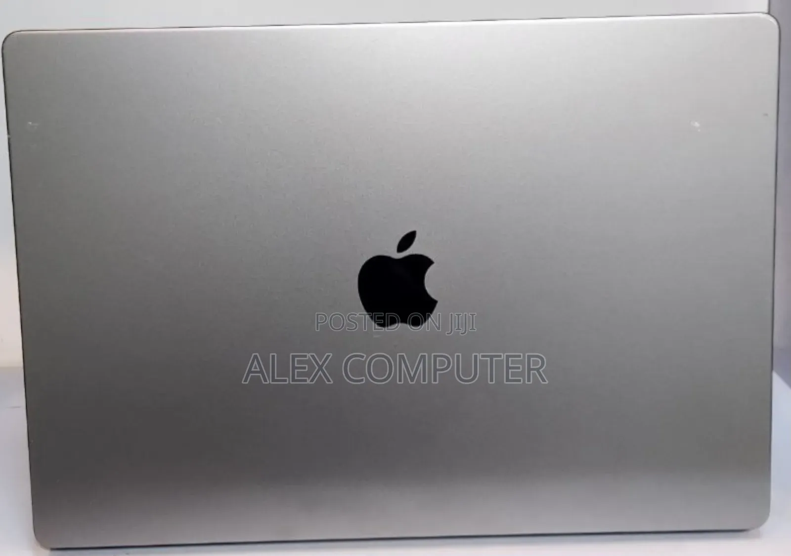 New Laptop Apple MacBook Pro M1 16GB Apple M1 Pro SSD 512GB