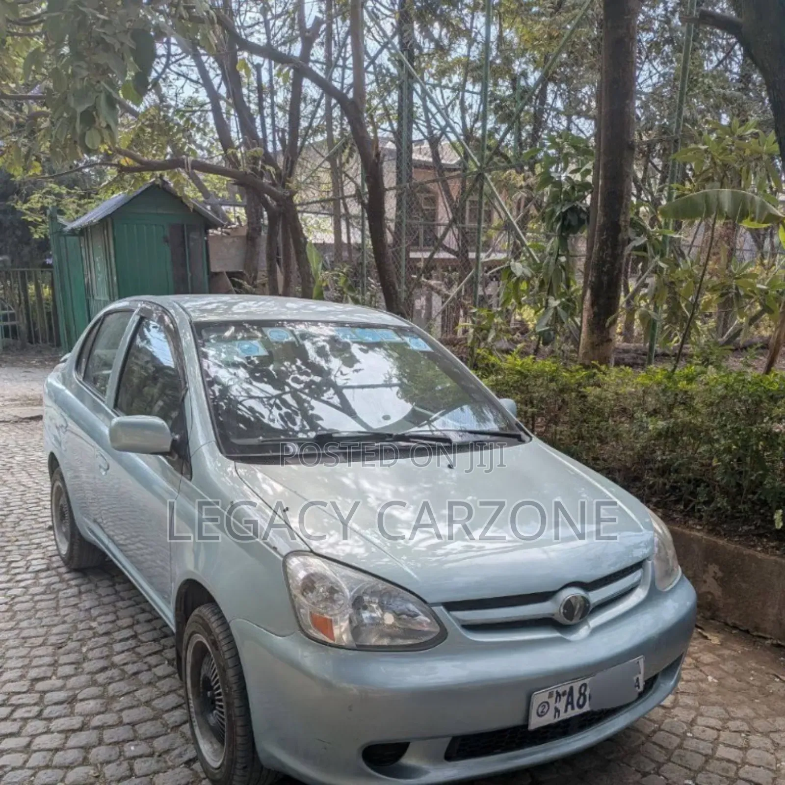Toyota Platz 2005 Silver