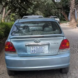 Toyota Platz 2005 Silver