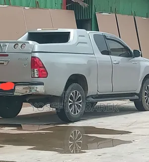 Toyota Hilux SR5 4x4 2019 Silver