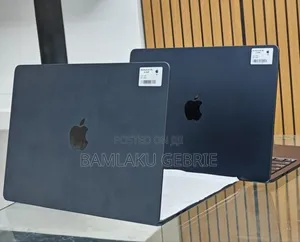 New Laptop Apple MacBook Air 2025 M4 13-Inch 16GB Apple M4 SSD 256GB
