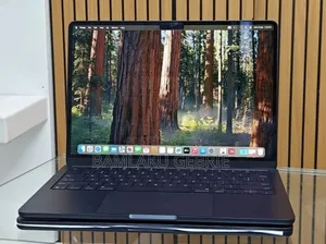 New Laptop Apple MacBook Air 2025 M4 13-Inch 16GB Apple M4 SSD 256GB