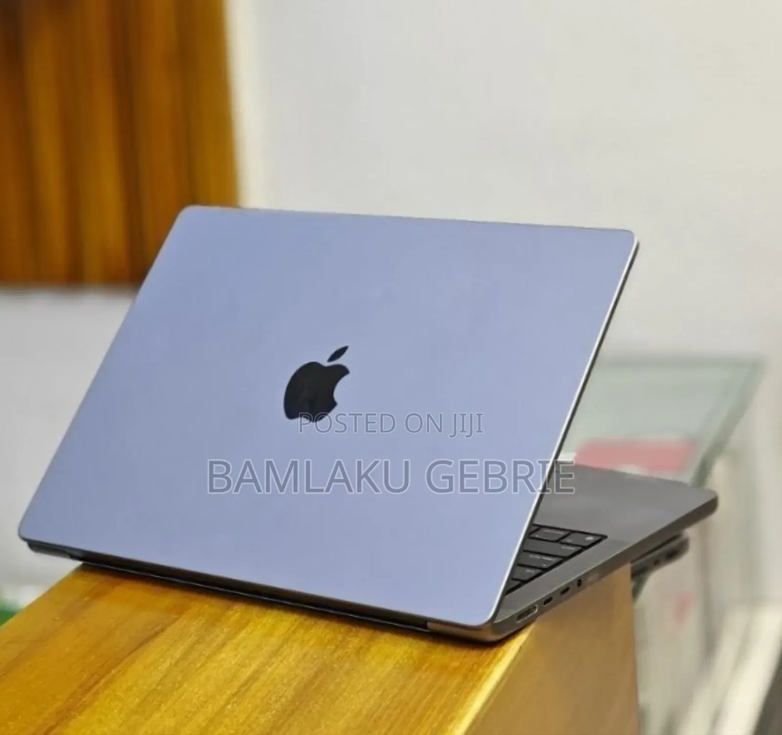 New Laptop Apple MacBook Pro 2021 M1 32GB Apple M1 Pro SSD 512GB