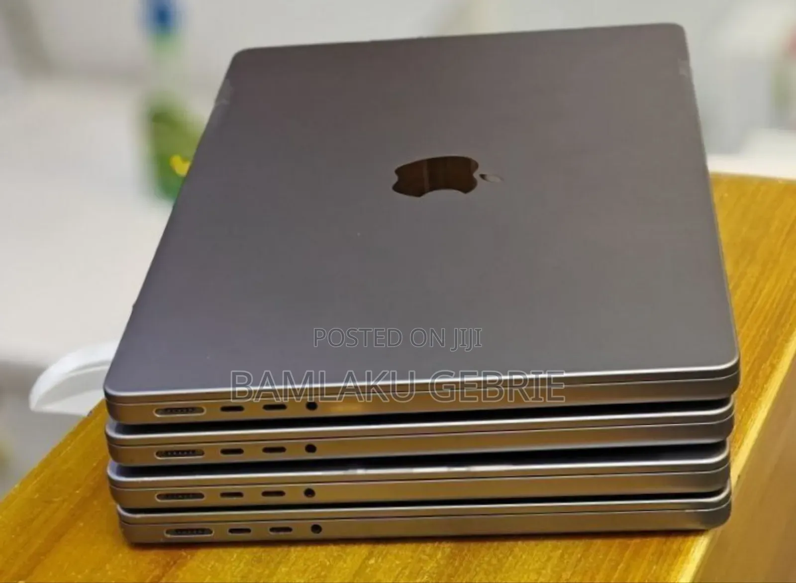 New Laptop Apple MacBook Pro 2021 M1 32GB Apple M1 Pro SSD 512GB