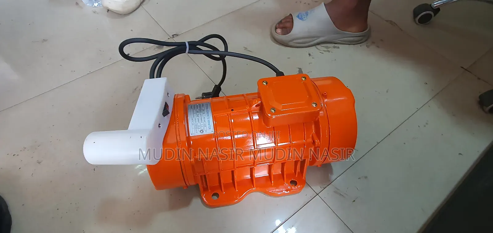 Extrnal Vibretor Motor