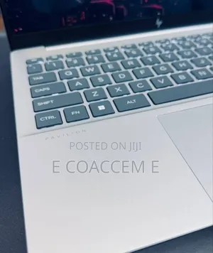 New Laptop HP Pavilion 14z 16GB AMD Ryzen 7 SSD 1T