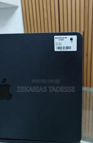 New Laptop Apple MacBook Air 2024 M3 13-Inch 16GB Apple M4 SSD 256GB