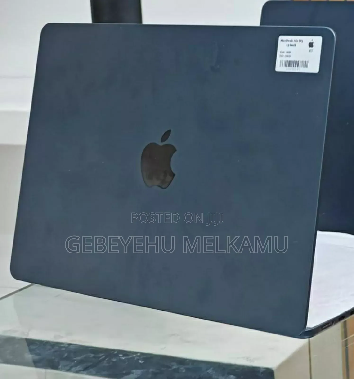 New Laptop Apple MacBook Air 2025 M4 13-Inch 16GB Apple M4 SSD 256GB