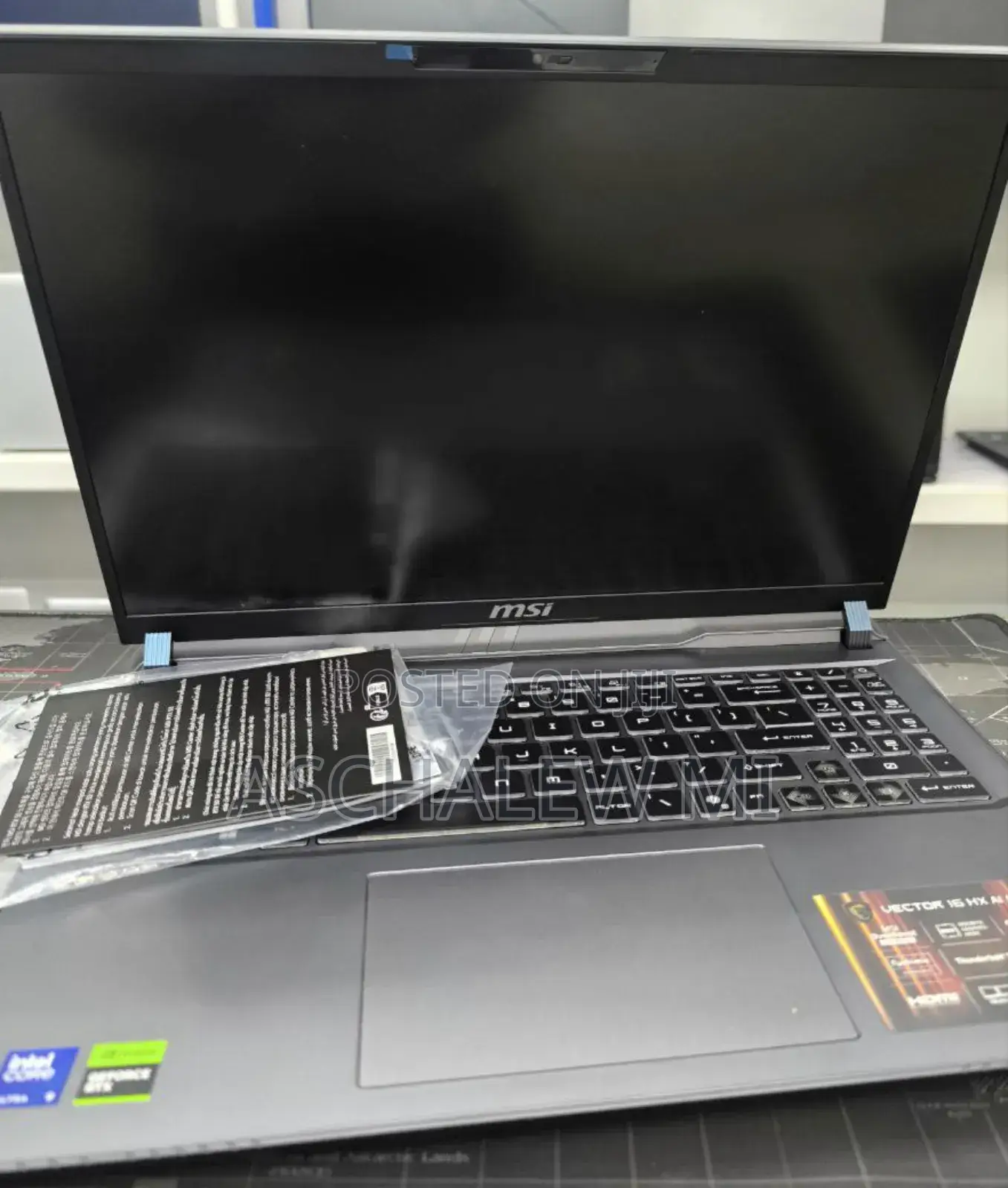 New Laptop MSI Vector 16 HX AI A2XWIG 16GB Intel Core Ultra 9 SSD 1T