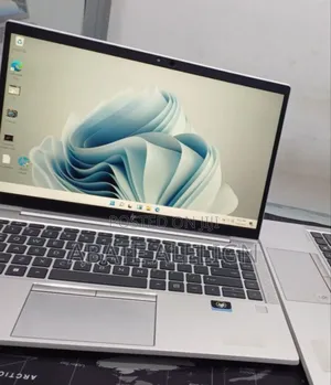 New Laptop HP EliteBook 840 G8 16GB Intel Core I7 SSD 512GB