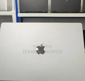 New Laptop Apple MacBook Pro M1 16GB Apple M1 Pro SSD 512GB