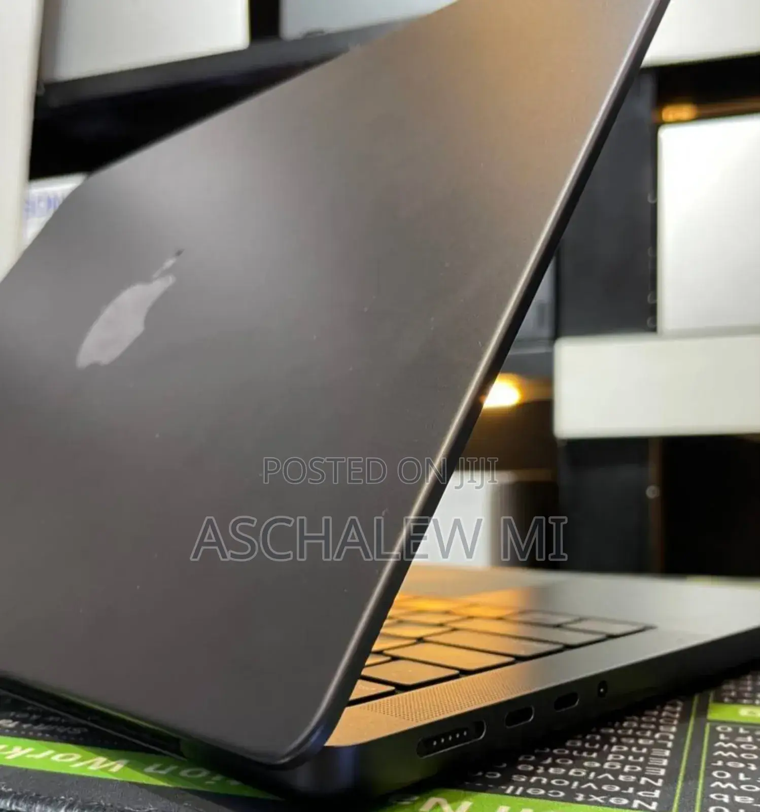New Apple MacBook Pro 2024 M4 14-Inch 16GB Apple M4 Pro SSD 512GB